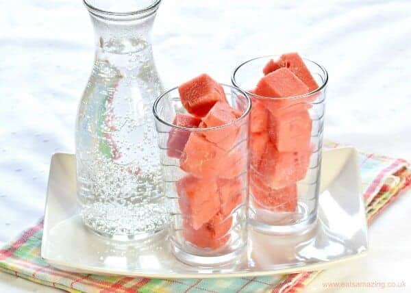 Fun watermelon ice cubes - great for summer parties and BBQs - keep the kids hydrated