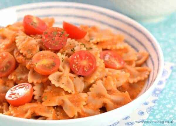 Simple pasta sauce recipe stuffed with hidden veggies - a great base for loads of different meals including pizza and pasta - family friendly recipe from Eats Amazing UK