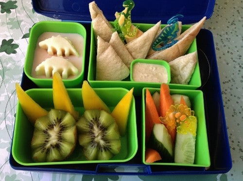 Eats Amazing - Dinosaur themed lunch for #dinovember