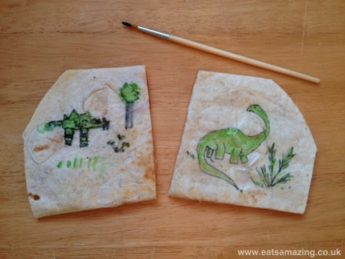 Eats Amazing - Dinosaur tortilla art by Mum & by Small Child for #dinovember themed lunch