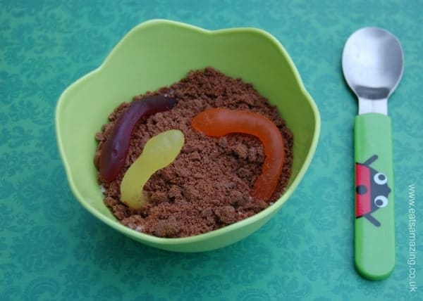 Eats Amazing UK - Fun food idea for the kids dinner at Halloween - Edible Dirt and Worms topping for a bowl of natural yoghurt - yummy dessert