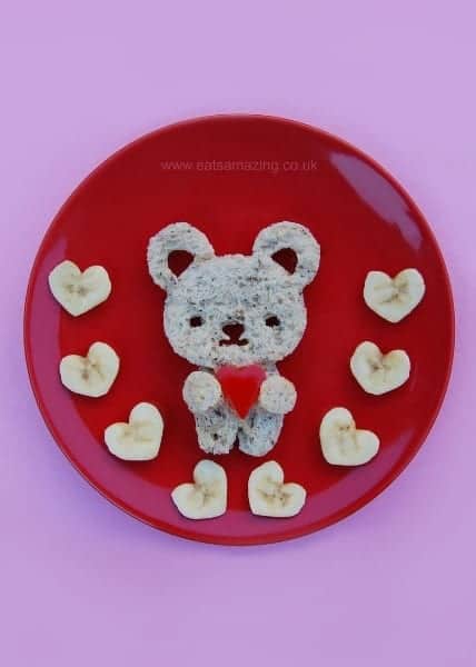 https://www.eatsamazing.co.uk/wp-content/uploads/2015/01/Fun-Food-Art-for-Kids-Cute-Snack-Plate-for-Valentines-Day-with-CuteZCute-Cutters-from-Eats-Amazing-UK.jpg