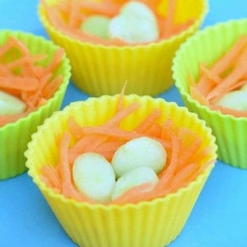 Healthy Easter Nests from Eats Amazing UK - alternative to chocolate - fun snack idea for kids from Eats Amazing UK