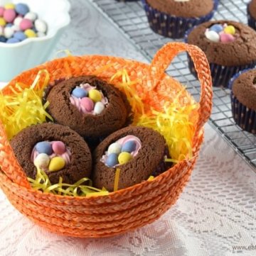 Quick and easy Easter nest cupcakes recipe - a fun dessert for Easter that takes no time at all to make