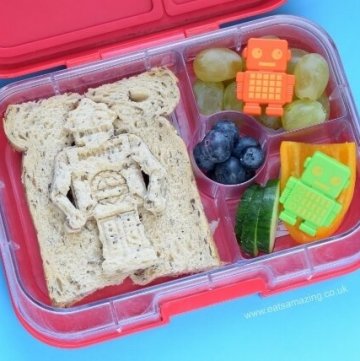 Fun robot lunch for kids idea from Eats Amazing UK - packed in the Yumbox panino bento box