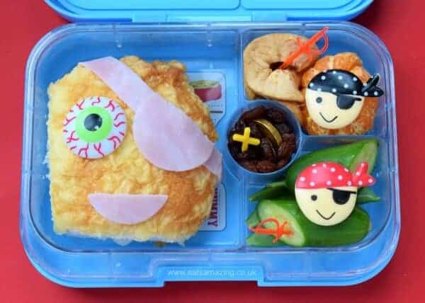 A week of fun pirate themed lunches for kids - healthy and easy packed lunch ideas from Eats Amazing UK - funny pirate bento in the Yumbox Panino bento box