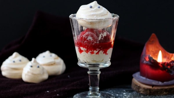 Over 15 Fun Ghost Themed food ideas - Ghostly Eton Mess - Lovely Appetite