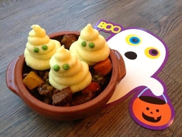 Over 15 Fun Ghost Themed food ideas - Mashed Potato Ghosts - Foodie Quine
