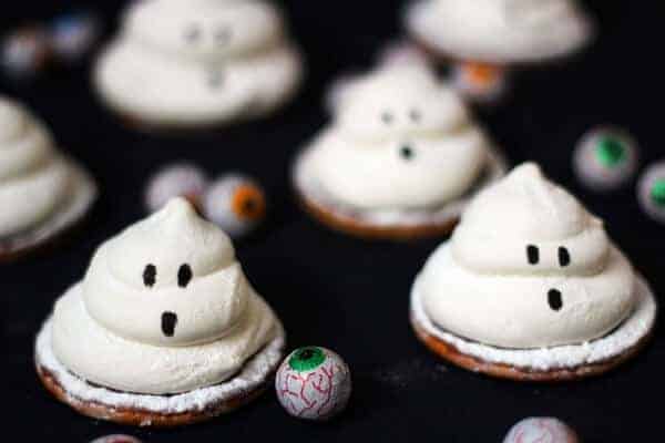 Over 15 Fun Ghost Themed food ideas - Terrifying Teacakes - Supper in the Suburbs