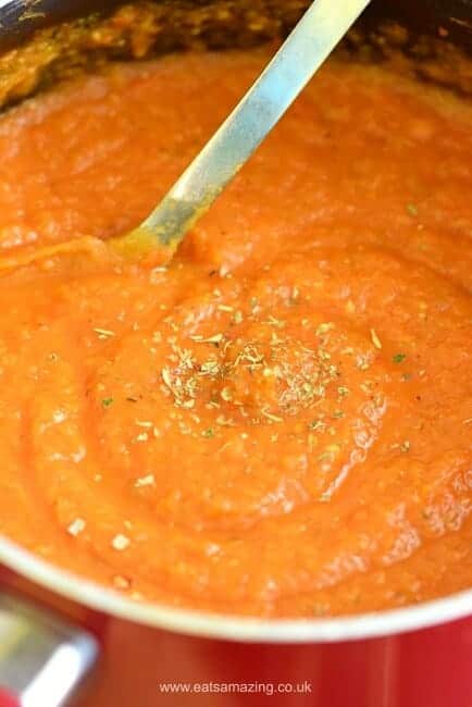 This easy pasta sauce recipe is stuffed with hidden veggies - can be used for lots of different meals including pizza and pasta - family friendly recipe from Eats Amazing UK
