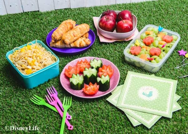 Disney Tangled Picnic with 5 fun recipes - cute Tangled themed food for kids - great for party food ideas too