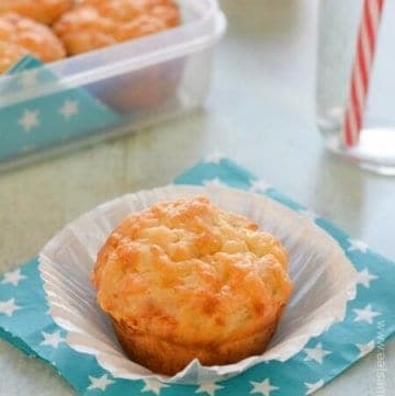 Easy Ham and Cheese savoury muffins recipe with just 6 ingredients - perfect for kids lunch boxes and family friendly picnic food - Eats Amazing UK