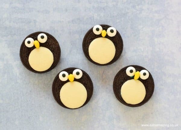 Quick and easy oreo penguins - a fun snack treat or dessert topper for winter puddings - fun food for kids from Eats Amazing UK