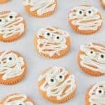 Super quick and easy Mummy Ritz Crackers recipe - fun Halloween food for kids - fun Halloween party food idea from Eats Amazing UK