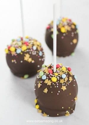 Receta fácil de manzanas bañadas en chocolate negro Firework - Eats ...