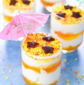 Sandy beach themed yogurt parfaits recipe - healthy fun food for kids that is perfect for summer party food and desserts