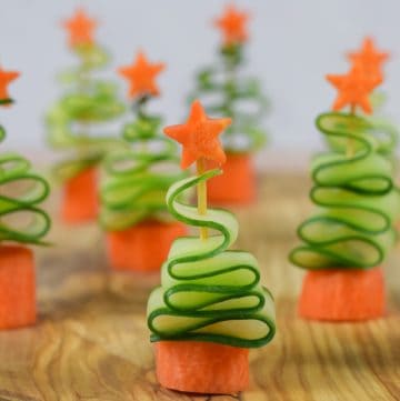 How to make carrot and cucumber Christmas trees - fun and healthy Christmas food for kids