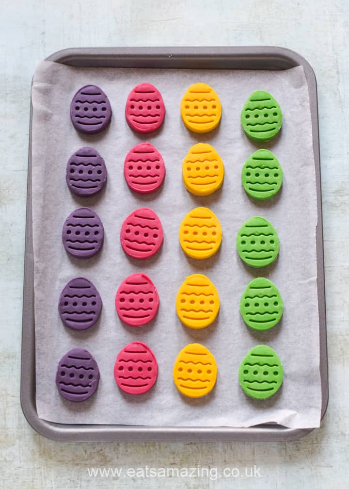How to make cute and easy Easter Egg Cookies - step 2 bake