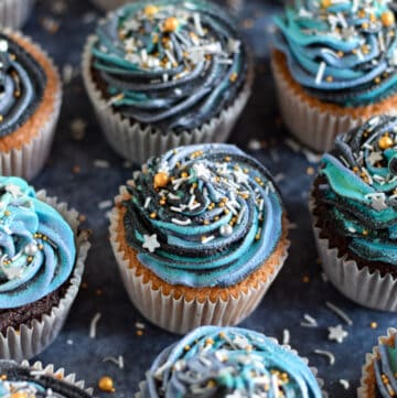 How to make easy Galaxy Cupcakes for Star Wars party food