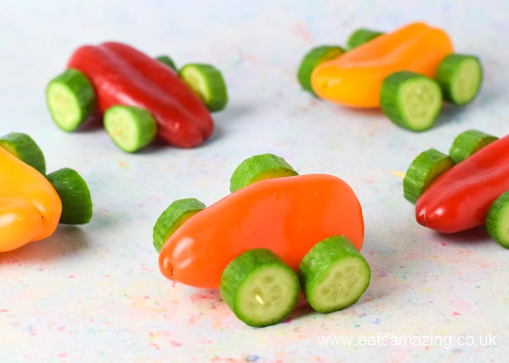 Carros de vegetales fáciles y saludables: un divertido refrigerio de comida para fiestas con el tema del automóvil para niños