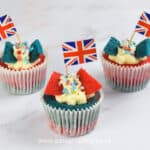 How to make easy red white and blue fairy cakes - with recipe card