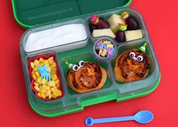 Easy lunch ideas for kids - pizza whirls in a yumbox bento box from Eats Amazing UK