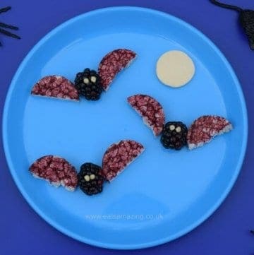 Fun and easy bat themed Halloween Food Art snack plate idea for toddlers and babies from Eats Amazing UK - making healthy food fun fun for kids