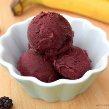 Quick and easy 3 ingredient blackberry banana ice cream recipe from Eats Amazing UK